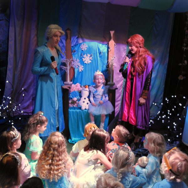theme-frozen Snow Queen (Frozen)